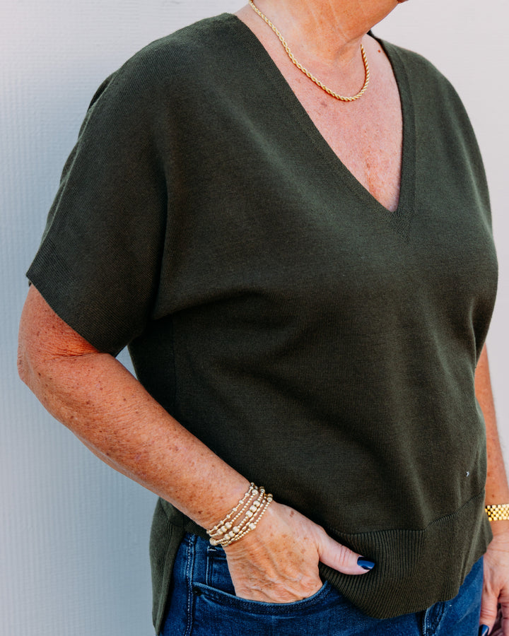 Liverpool: Sleeve V-neck Dolman Popover Sweater with Step Hem in Hunter Green (LM8L97SE16)