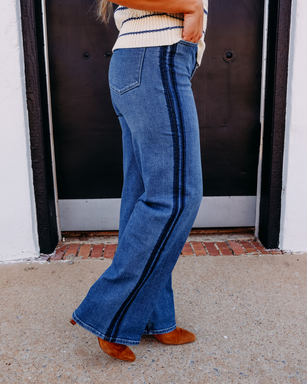 Dear John: Margot Straight Leg Jeans in Drifting DMP51A500DFG