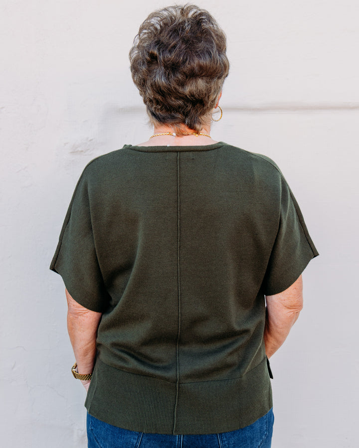 Liverpool: Sleeve V-neck Dolman Popover Sweater with Step Hem in Hunter Green (LM8L97SE16)