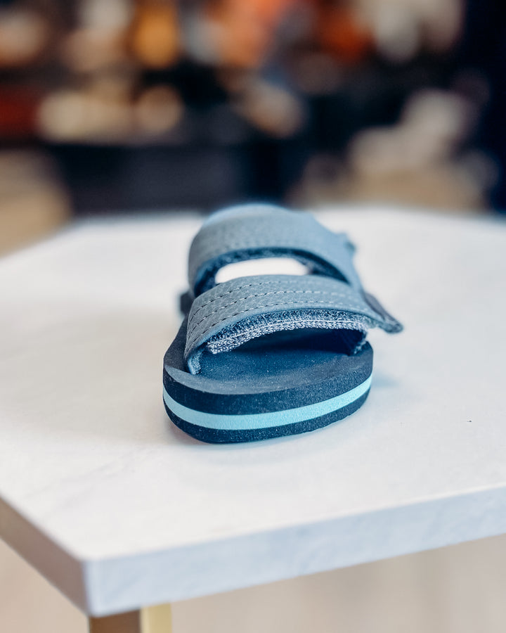 Reef: Kids Ahi Convertible in Grey/Aquifer - The Vogue Boutique