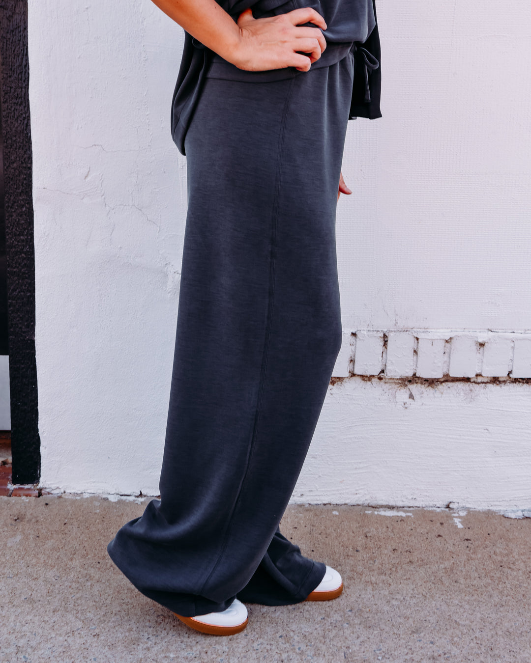 SPANX: AIRESSENTIALS® WIDE LEG PANT in Washed Graphite (22809R)