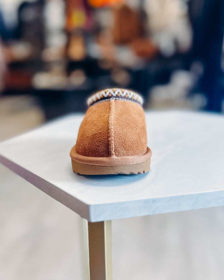 UGG: Childrens Tasman II in Chestnut - The Vogue Boutique