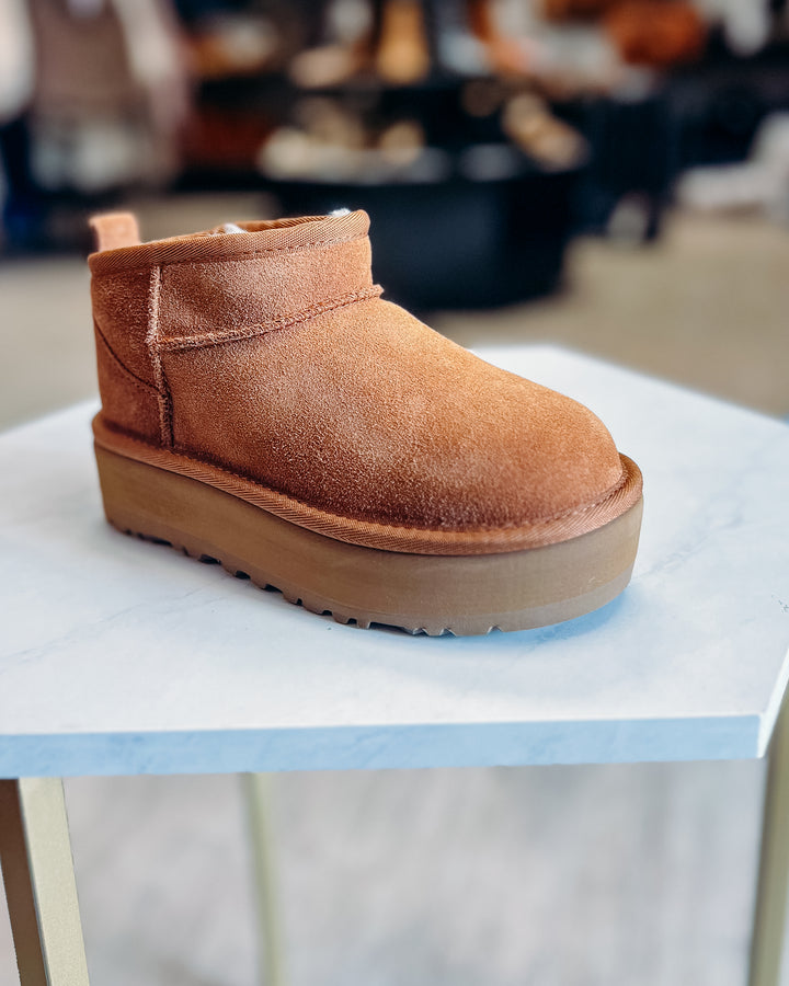 UGG: Kids Classic Ultra Mini Platform in Chestnut - The Vogue Boutique