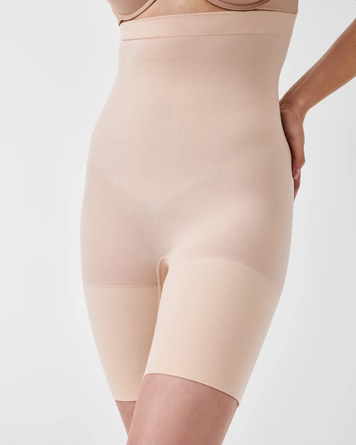 Spanx: Spanxsculpt Seamless Power High-Waisted Mid-Thigh Short in Oat (10398R)