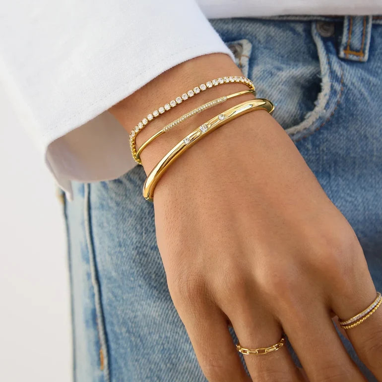 BaubleBar: Nadia Three Stone Classic Hinge Bangle in Gold  (86278)