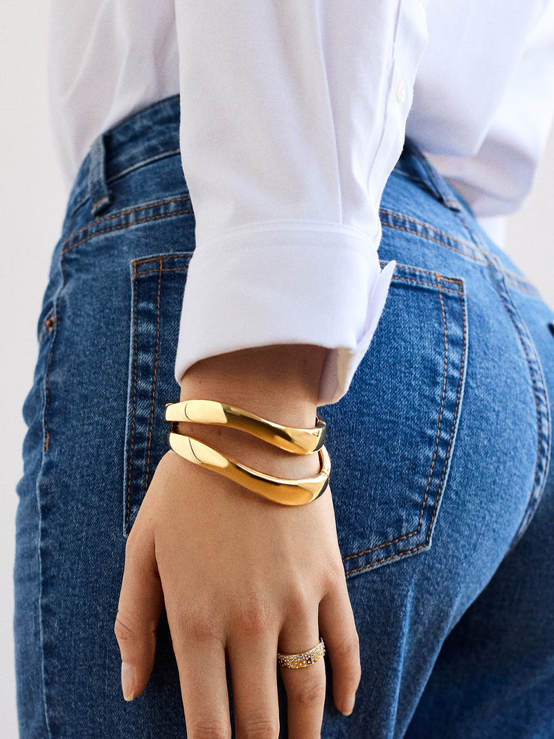 Baublebar: Natalia Wavy Hinge Bangle Set in Gold - The Vogue Boutique