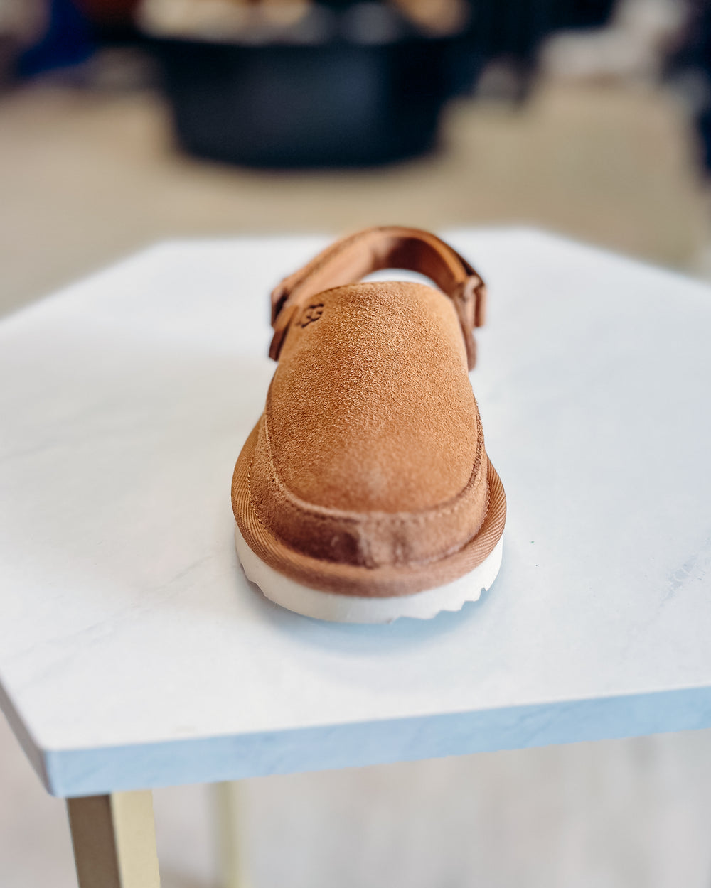 Ugg: Kids Goldenstar Clog in Chestnut - The Vogue Boutique