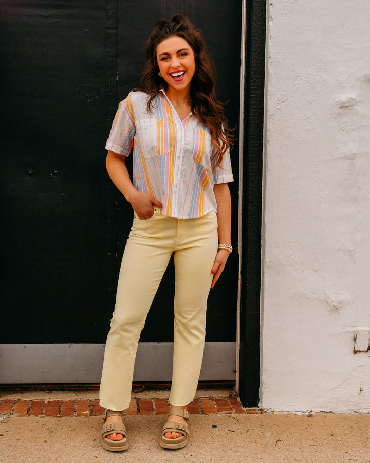 Kut: Brianna - Boxy Button Front Shirt W/ Short Sleeves & Pocket in White (KT151603)