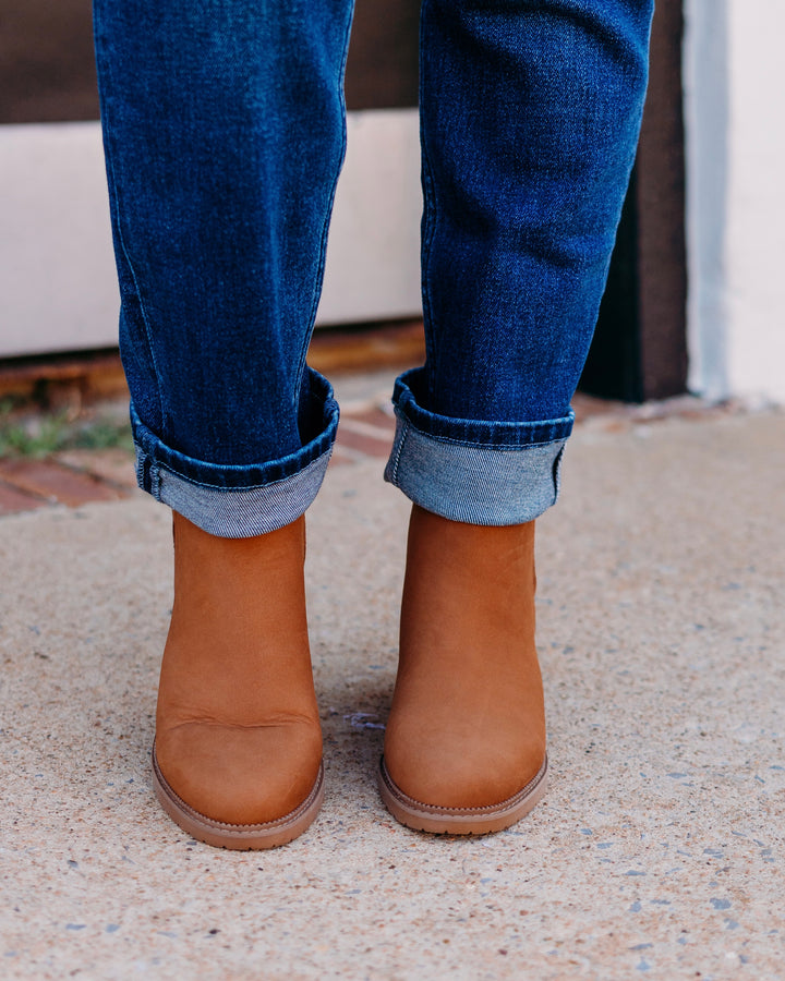 TOMS: Hailey Boot in Nubuck Brown Leather 10021307 - The Vogue Boutique