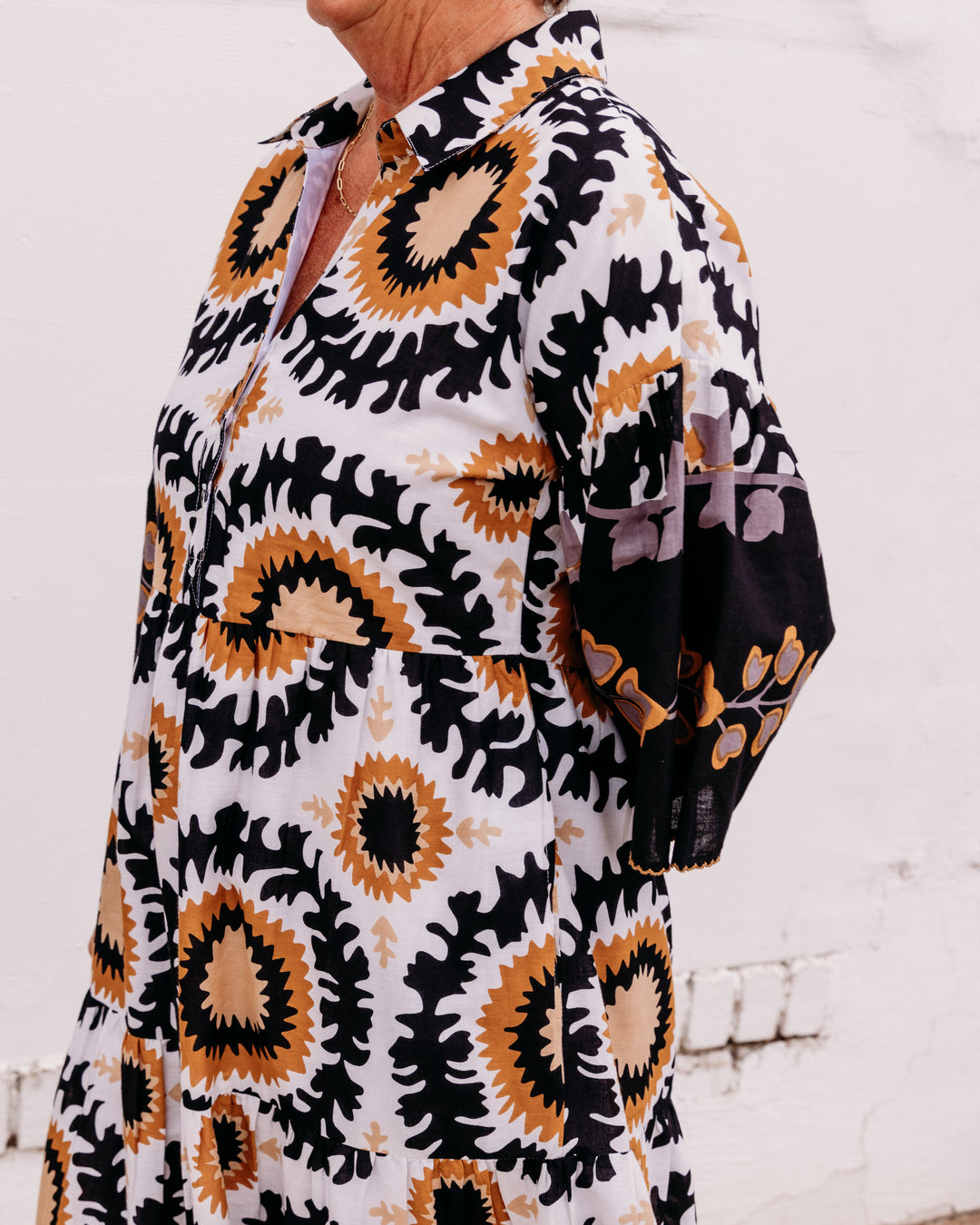Ivy Jane: Tiered Maxi Border Print Dress in Black (72698)