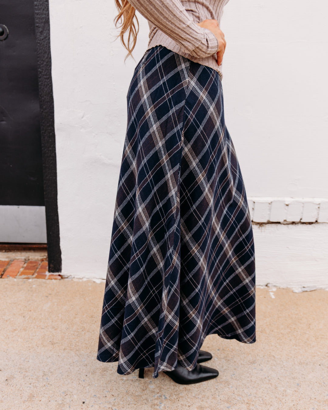 Z Supply: Crestview Plaid Maxi Skirt in Eclipse (ZK264201S)