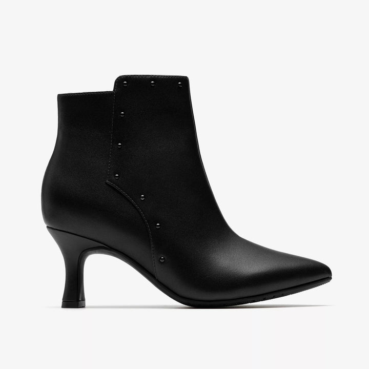 Clarks: Kataleyna Madi Black Boots - The Vogue Boutique