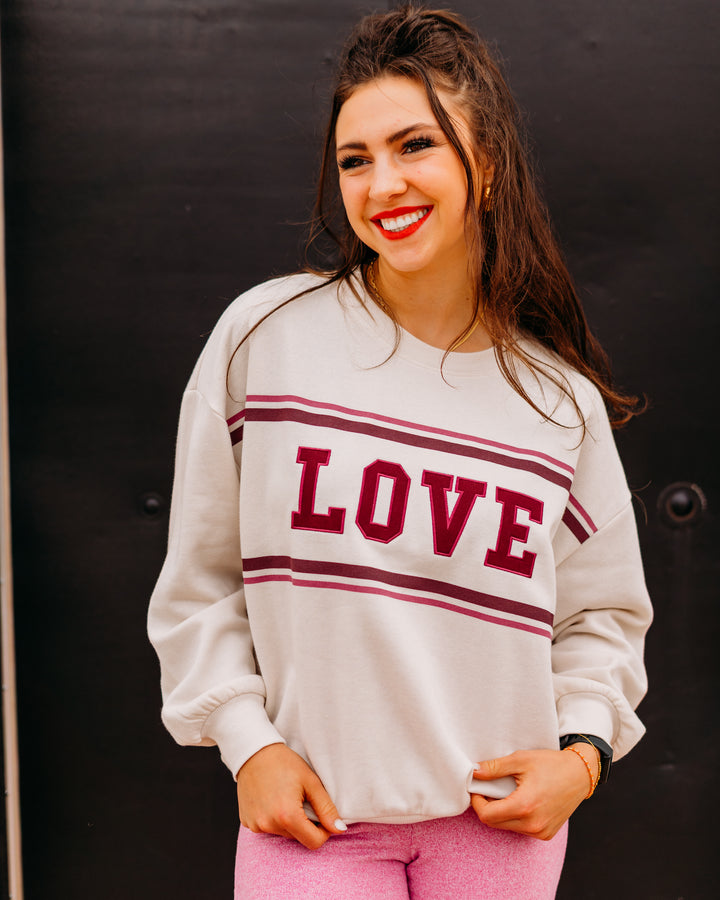 Z Supply: Oversized Love Sweatshirt in Vanilla Ice - The Vogue Boutique