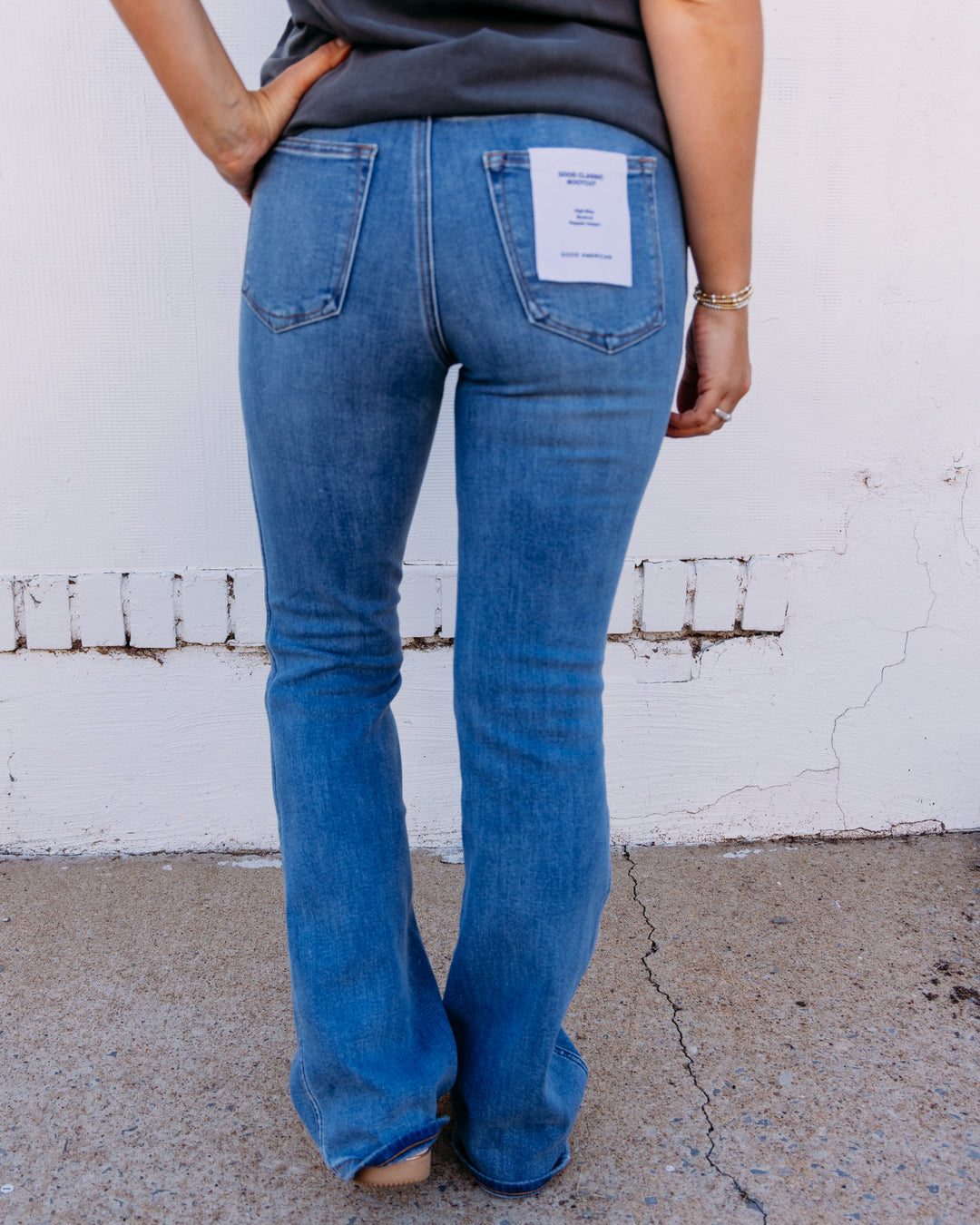 Good American: Classic Bootcut Jeans in Cedarwick (GCLBC067F)