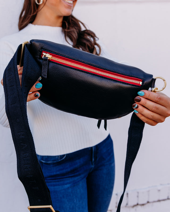 Hammitt: Charles Crossbody Med in Black Brushed Gold (17330)