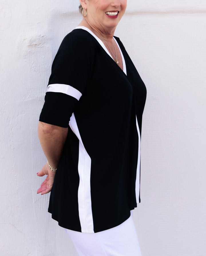 Joseph Ribkoff: Silky Knit Color Block Top in Black/Vanilla 241125
