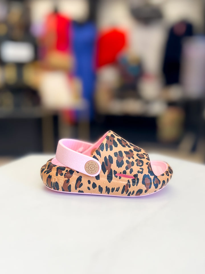 Reef: Little Rio Slide in Cheetah (ML06744) - The Vogue Boutique