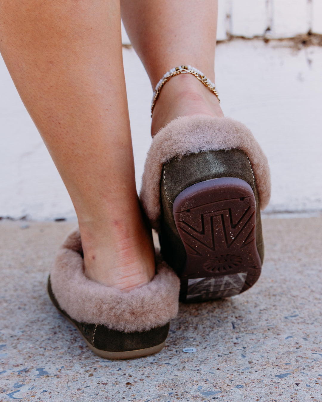UGG: Ansley Mule Slipper in Dusted Cocoa