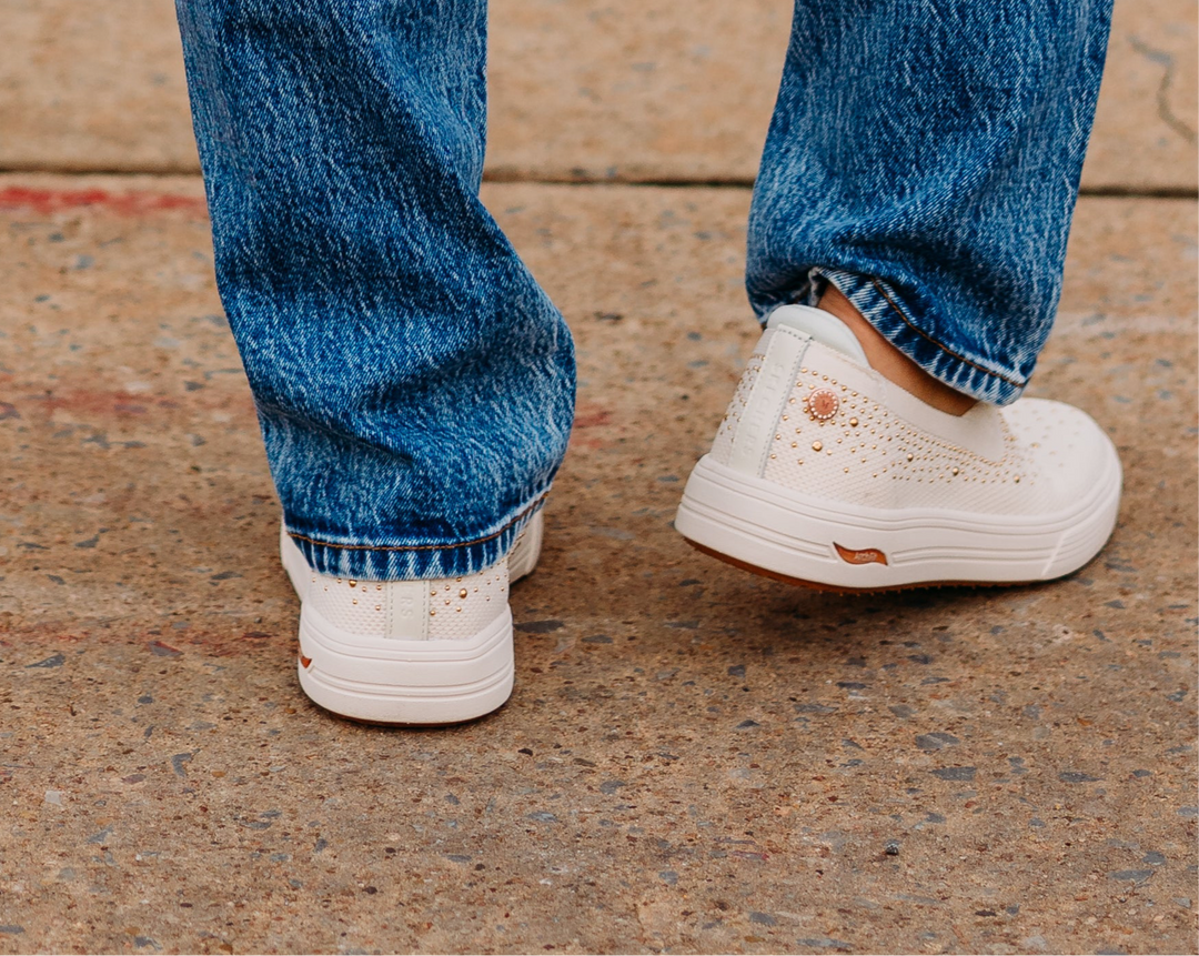 Skechers: Arch Fit Arcade Sneakers Dazzle You in Off White - The Vogue Boutique