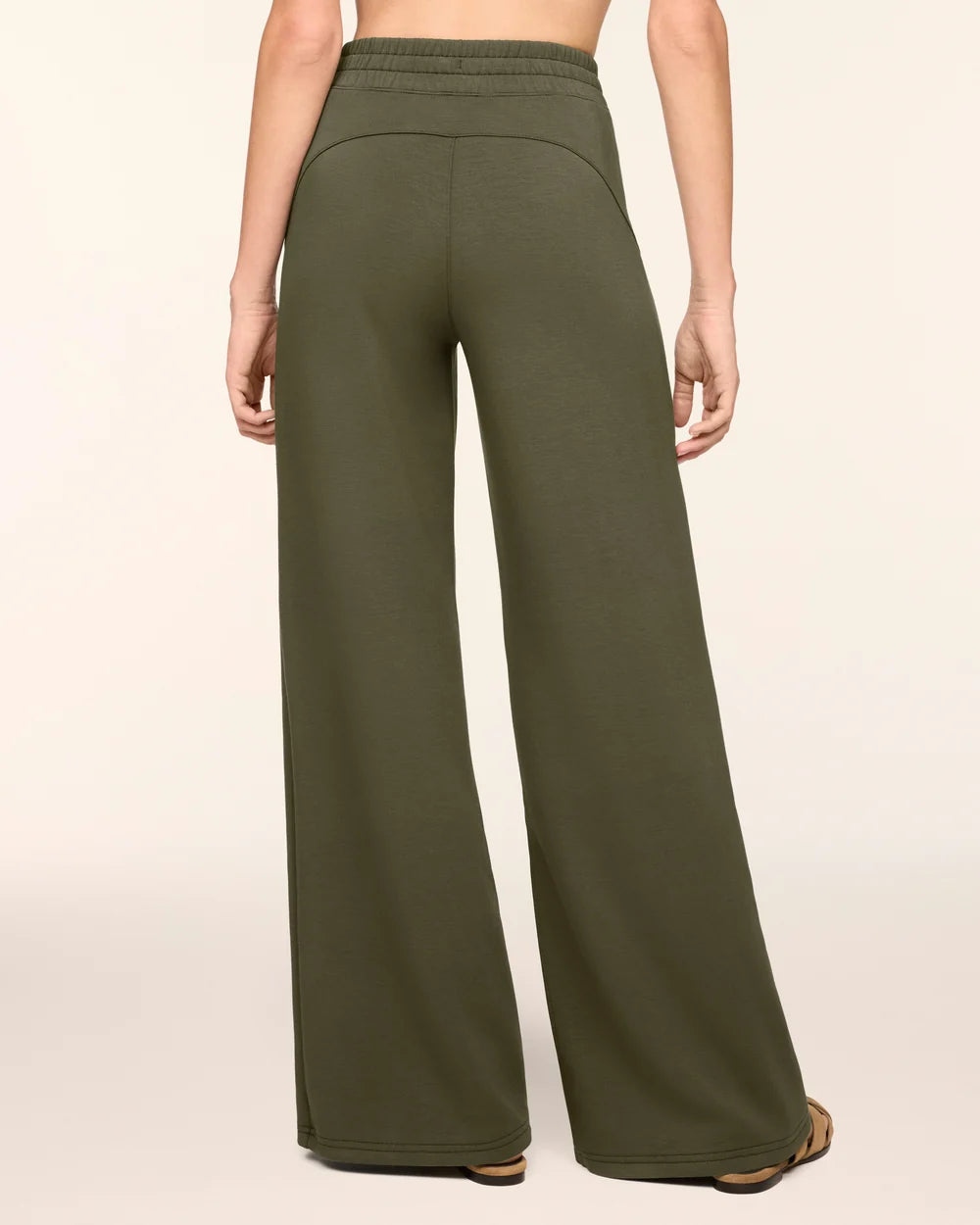 Spanx: Airessentials Wide Leg Pant in Monstera (50239R)