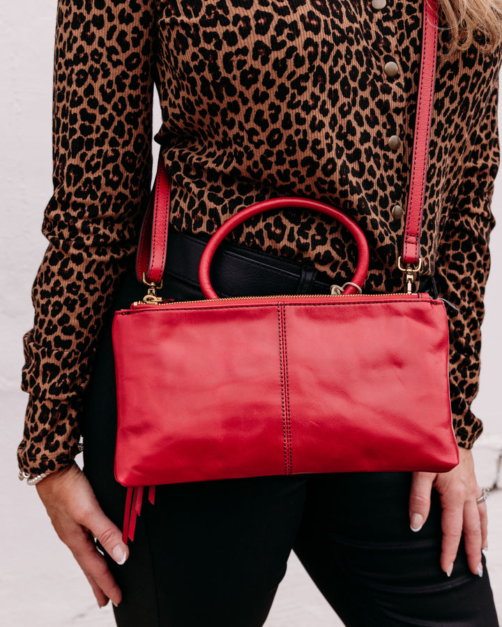 Hobo: Sable Crossbody in True Red (VI-36002TRRD)
