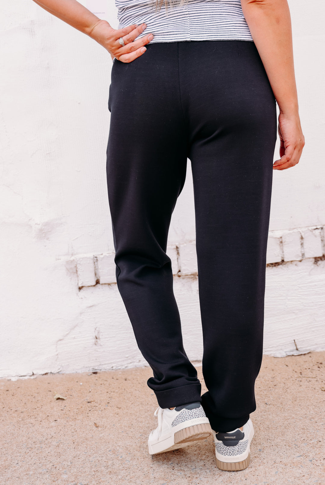 Varley: The Rolled Cuff Pant 28.5 in Black (VAR02059)