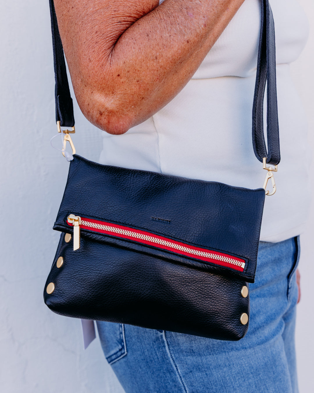 Hammitt: Vip Med in Black/Brushed Gold