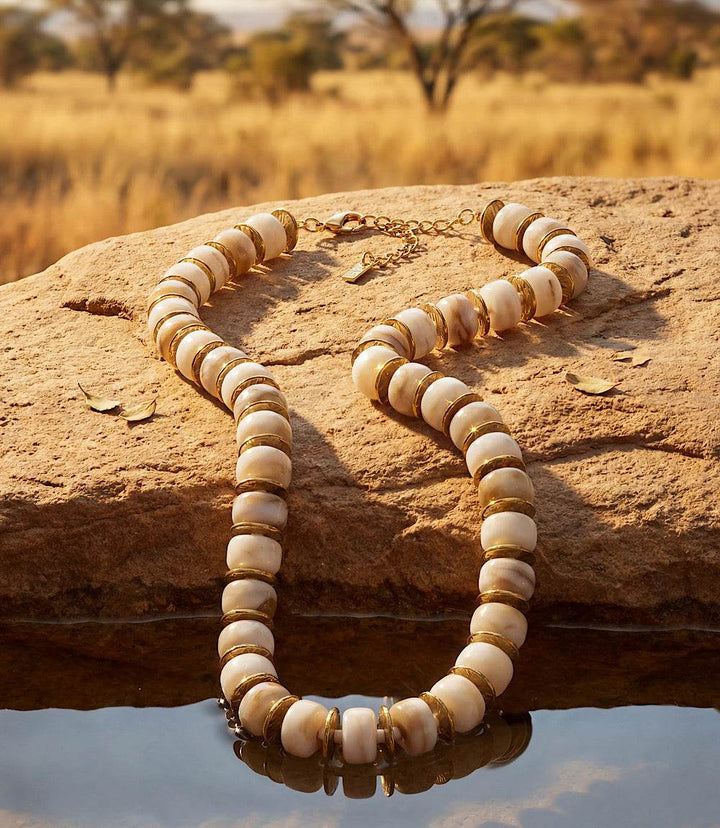Farrah b: PALM ROYALE Beaded Necklace in White (NBD4)