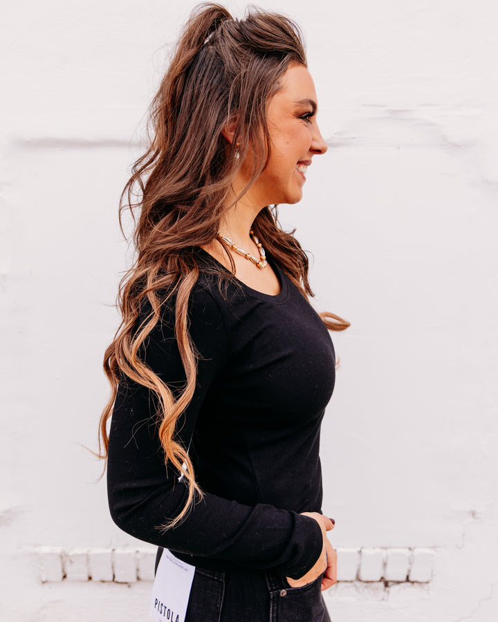 Kut: Sarah Rib-Knit Pull Over Top in Black (KT156501)