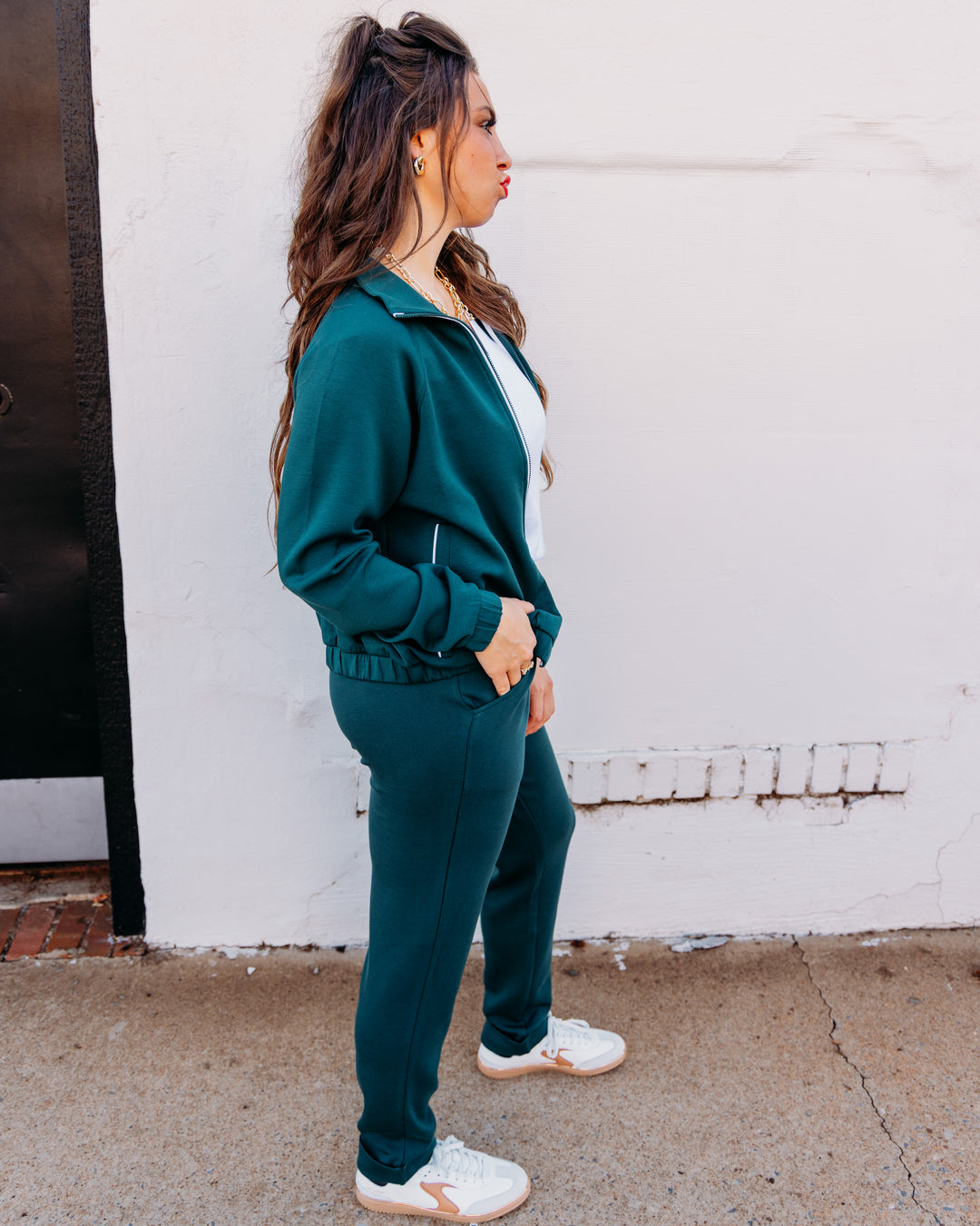 Varley: The Rolled Cuff Pant 28.5 in Ponderosa Pine (VAR02059)