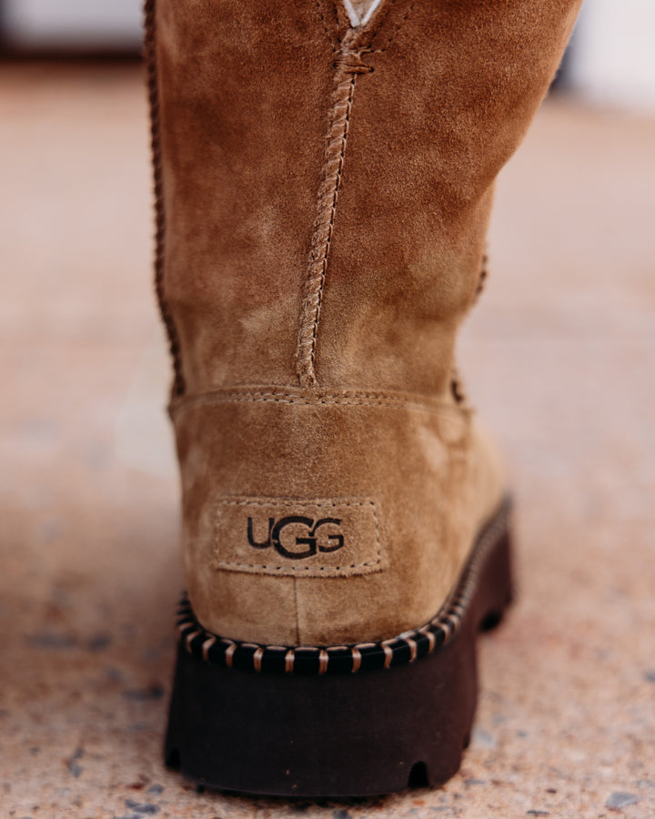 UGG: Uptowner Short Boot in Light Bronze (1184492)