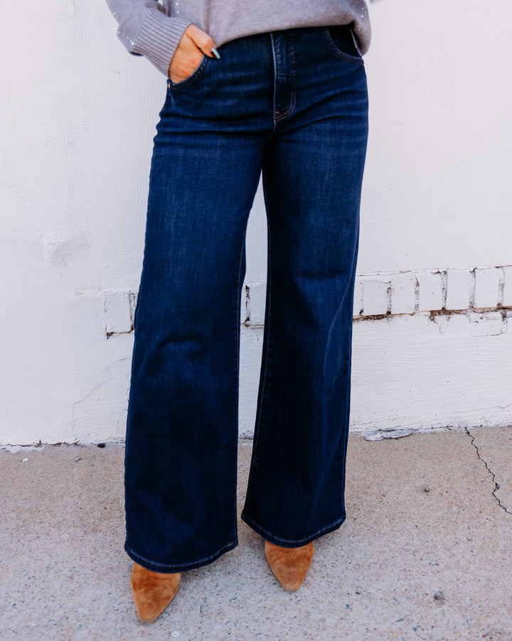Kut: Maya High Rise Wide Legs in Angelically (KP2590MA1)
