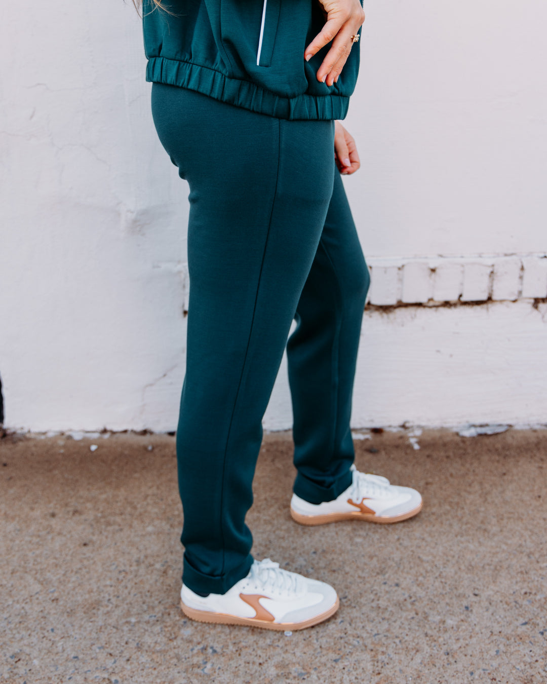 Varley: The Rolled Cuff Pant 28.5 in Ponderosa Pine (VAR02059)