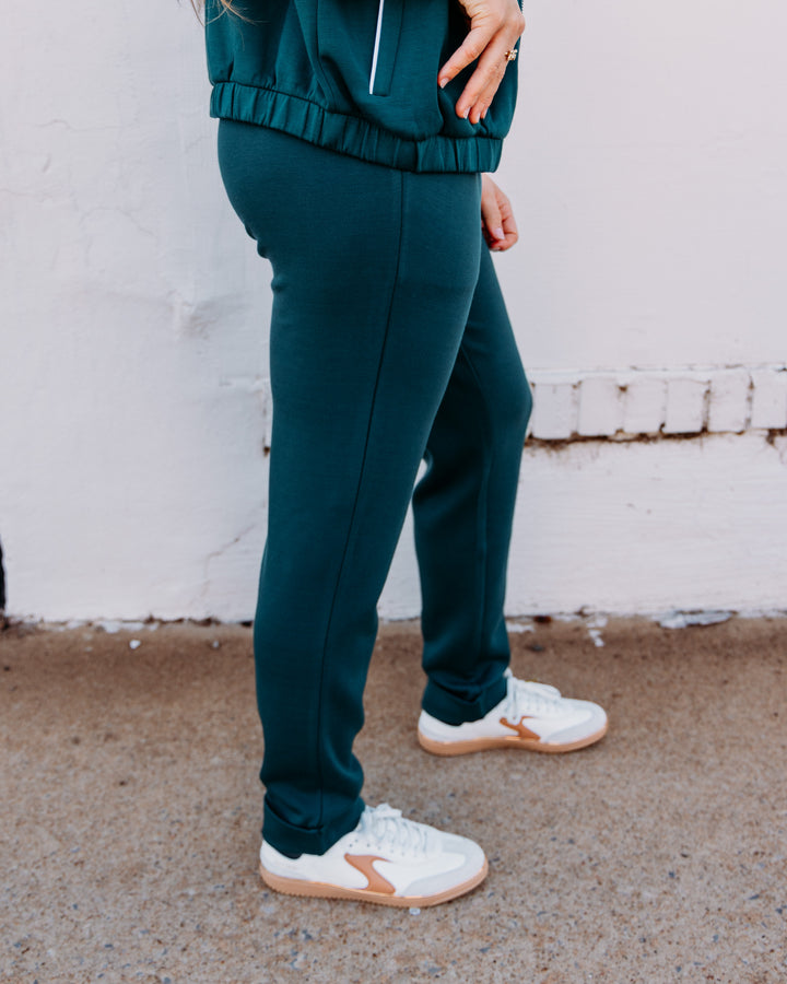 Varley: The Rolled Cuff Pant 28.5 in Ponderosa Pine (VAR02059)