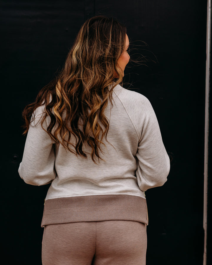 Varley: Loxley Raglan Boyfriend Sweat in Ivory Marl/ Taupe Marl - The Vogue Boutique
