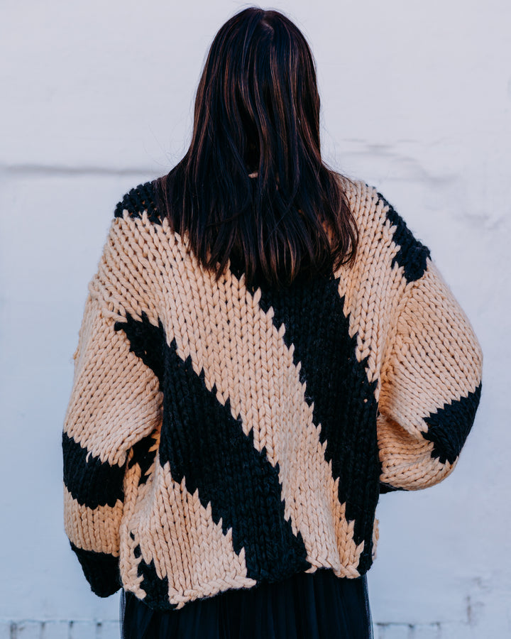 Elan: Beige Black Cardigan sws11513