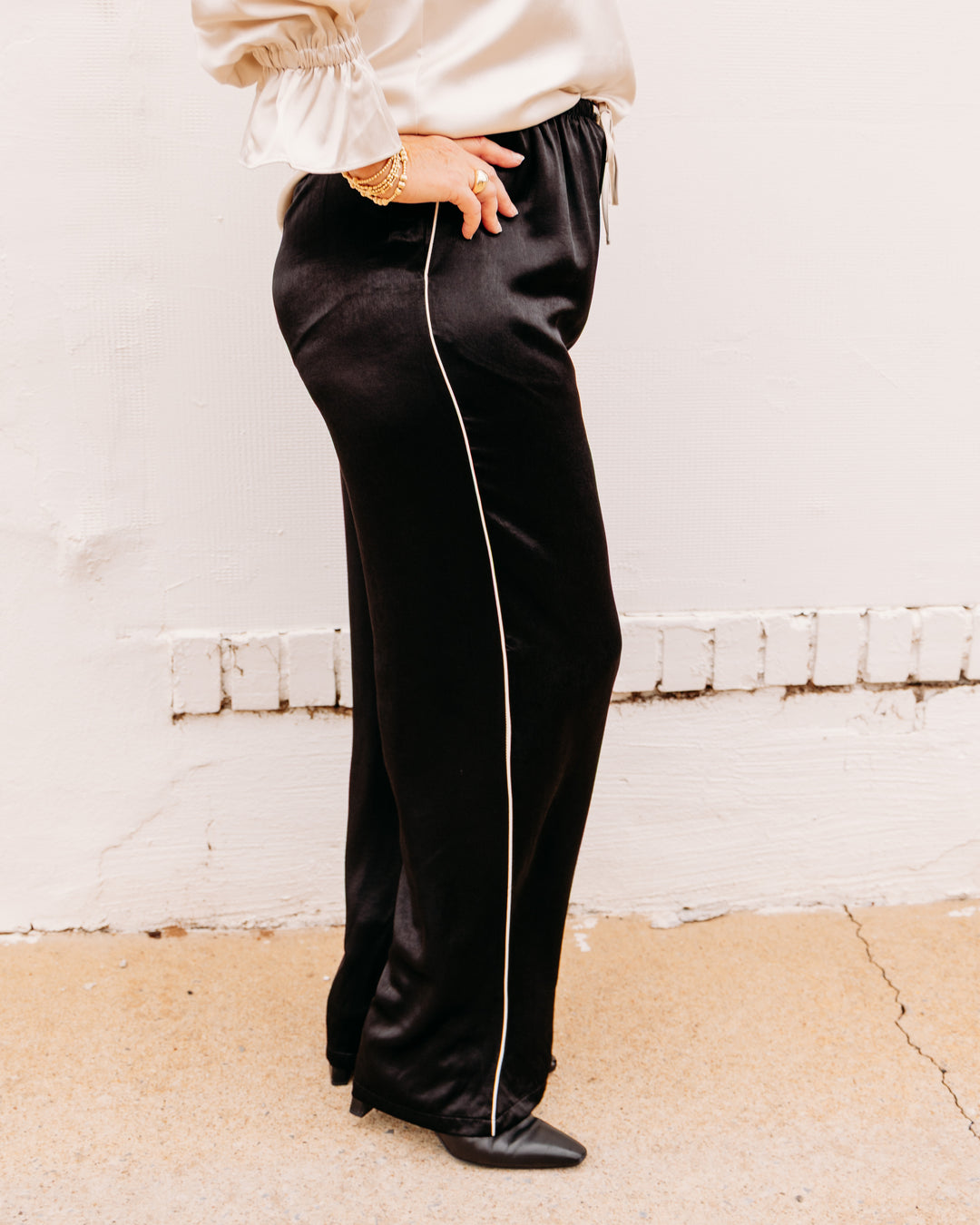 Velvet Heart: Doris Pant in Black (VFD-10211)
