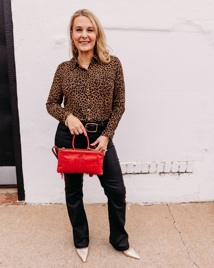 Hobo: Sable Crossbody in True Red (VI-36002TRRD)