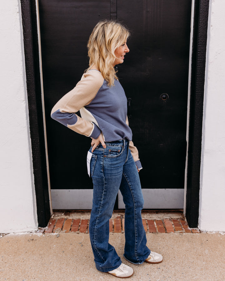 Daze: The Heartbreaker Mid Rise Flare in Dusk (D00017260-SO)