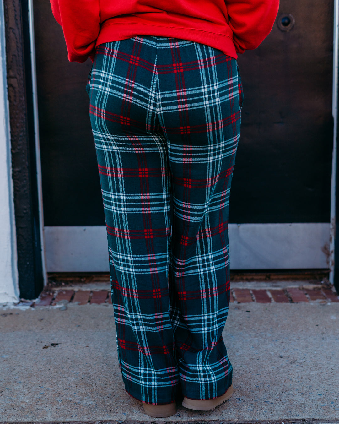 Z Supply: Hangout Plaid Pant in Mistletoe - The Vogue Boutique