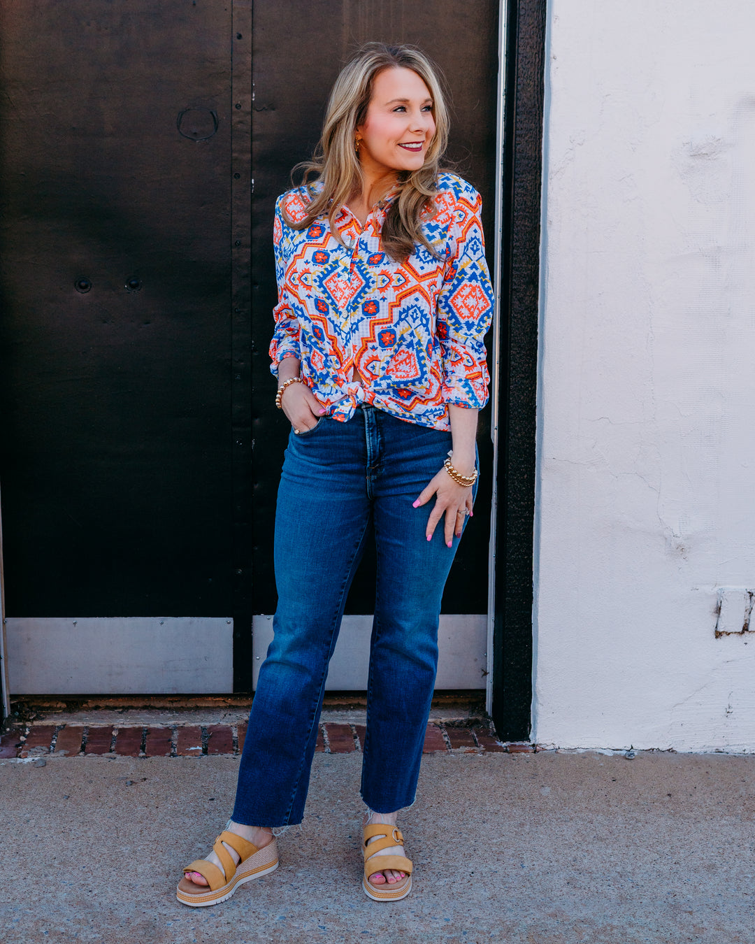 Good American: Soft Tech Good Legs Cropped Mini Boot Jean in Indigo