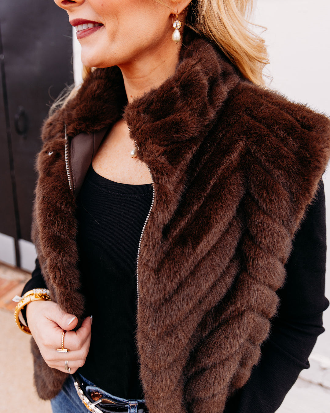 Steve Madden: Luxie Vest in Dark Espresso (SC01354)