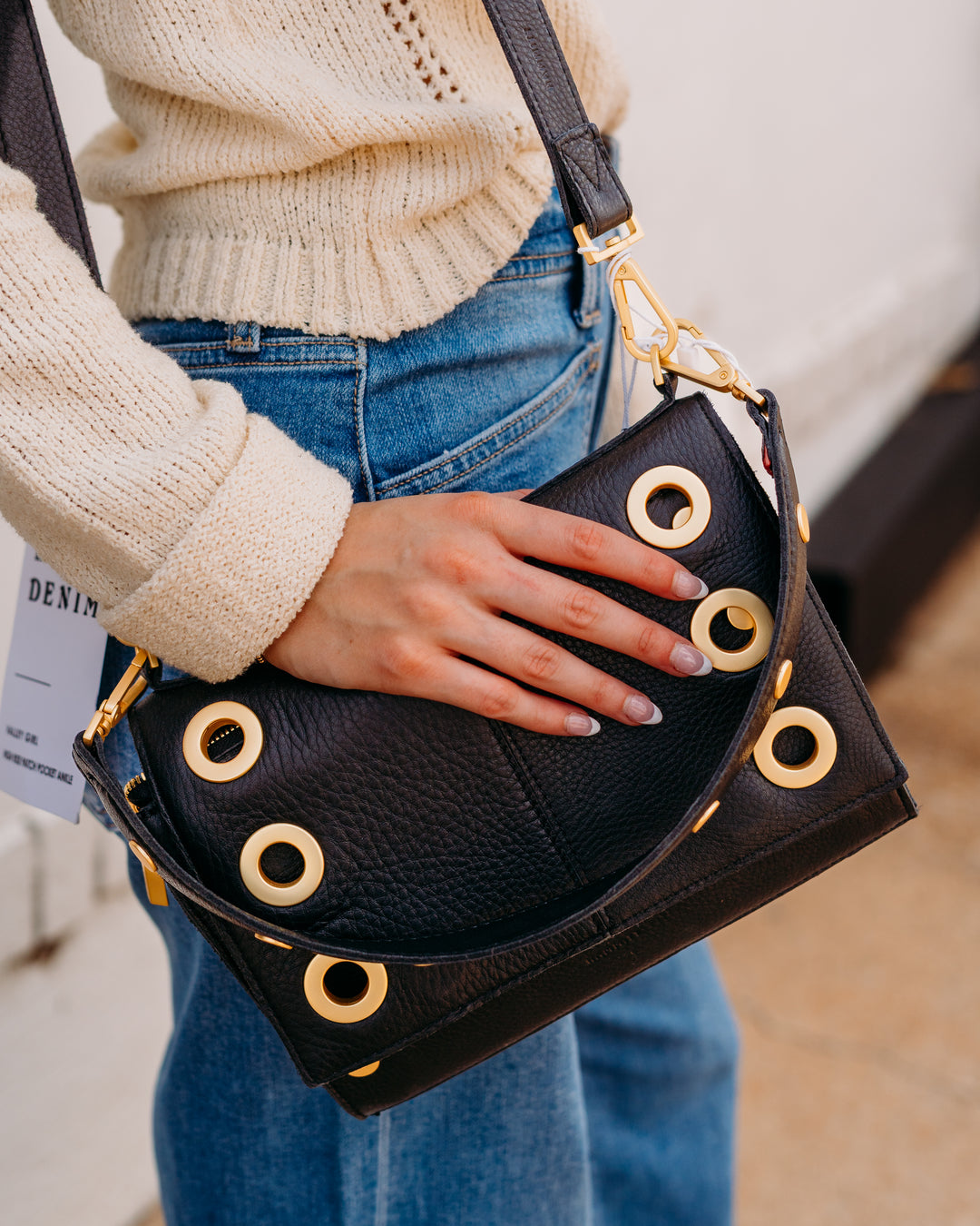 Hammitt: Montana Clutch Sml in Black/Brushed Gold