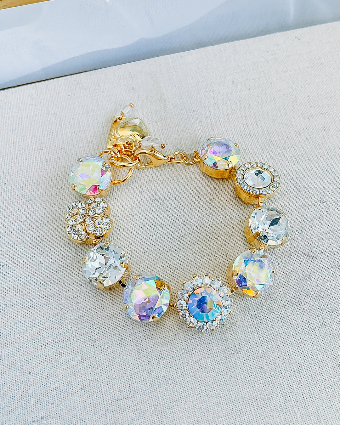 Mariana: "Winds Of Change" Bracelet (B-4195/3-1165-YG)