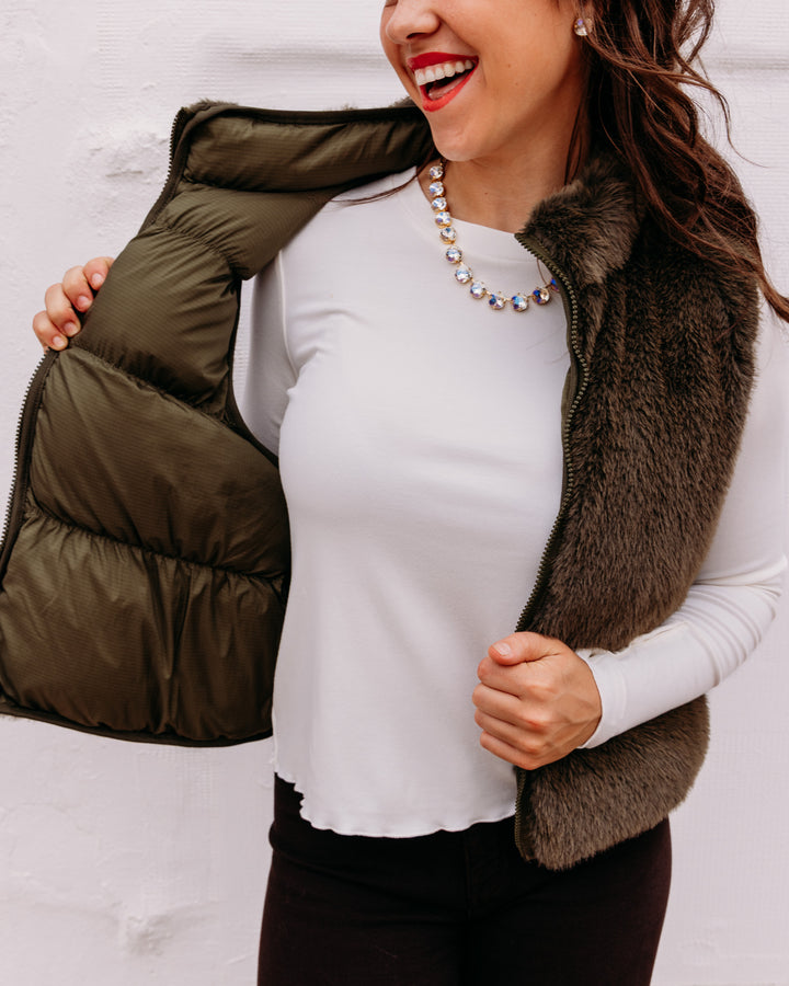 Steve Madden: Brady Vest in Dark Olive (BP301872)