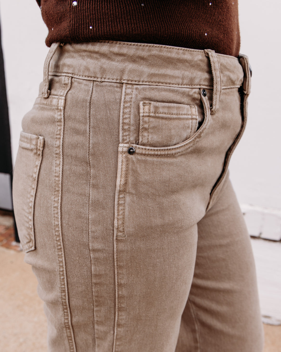 Kut: Meg High Rise Wide Leg Side Panel in Milk Tea (KG2573MA1L)