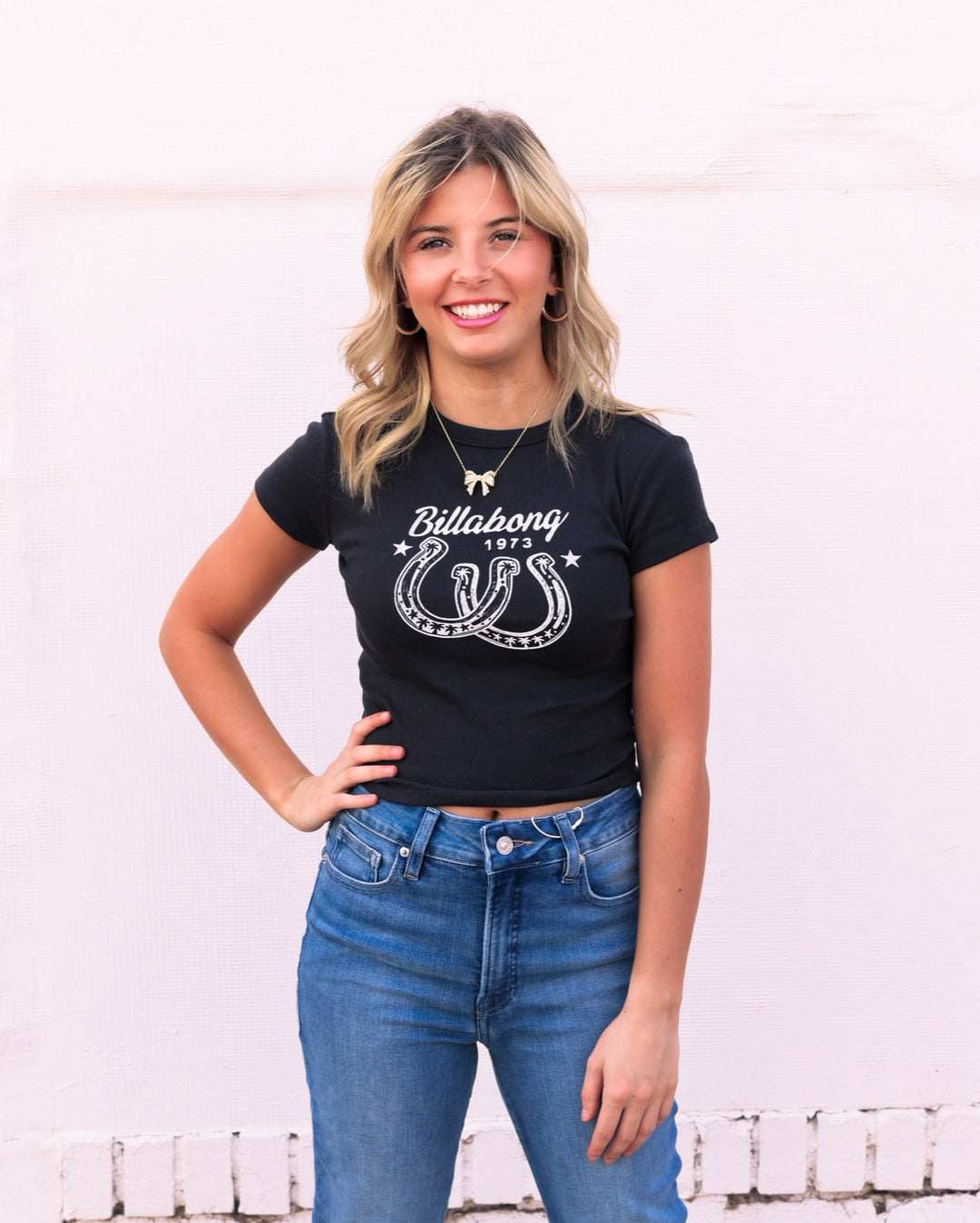 Billabong: Suns Up Now Tee in Off Black (BL000864W)