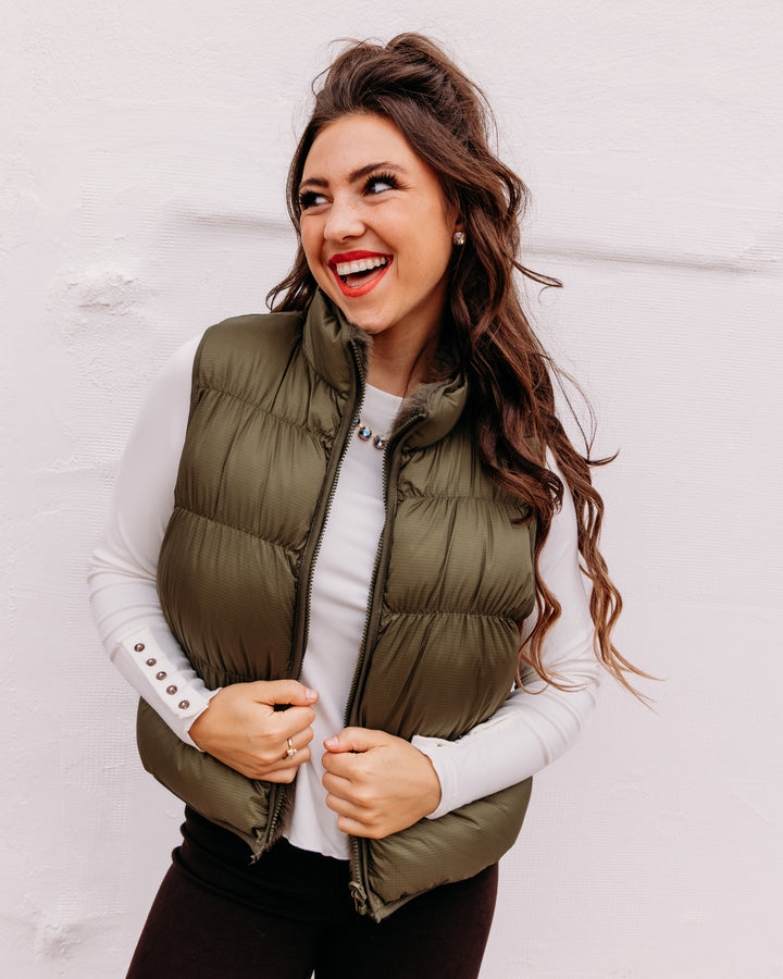 Steve Madden: Brady Vest in Dark Olive (BP301872)