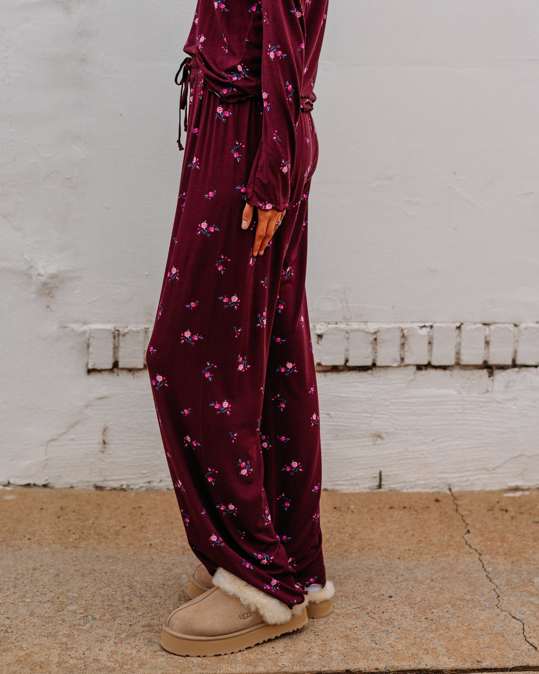 Z Supply: At Ease Ditsy Pant in Merlot - The Vogue Boutique