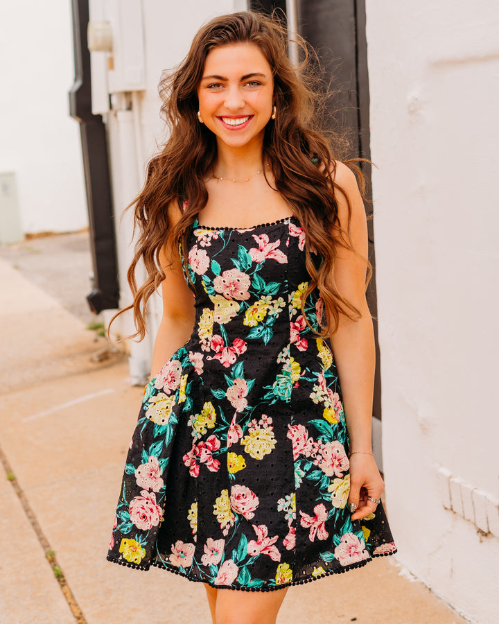 Steve Madden: Olympia Dress in BLK DITSY FLORAL (SB14095) - The Vogue Boutique